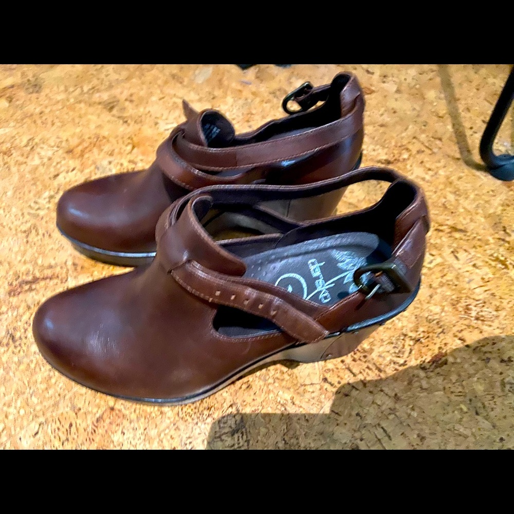 Dansko dress shoes